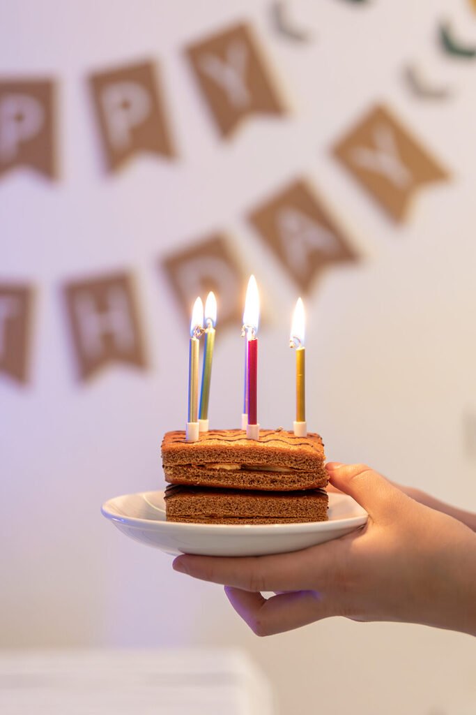 Buffet em Casa: como funciona, quanto custa e como contratar a festa perfeita 2 bolo de aniversário em festas em casa