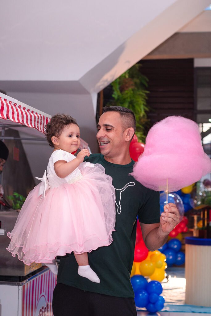Buffet em Domicílio para Aniversário Infantil: Cardápios, Ideias e Valores (Guia 2026) 2 Buffet em Domicílio com Barraquinhas